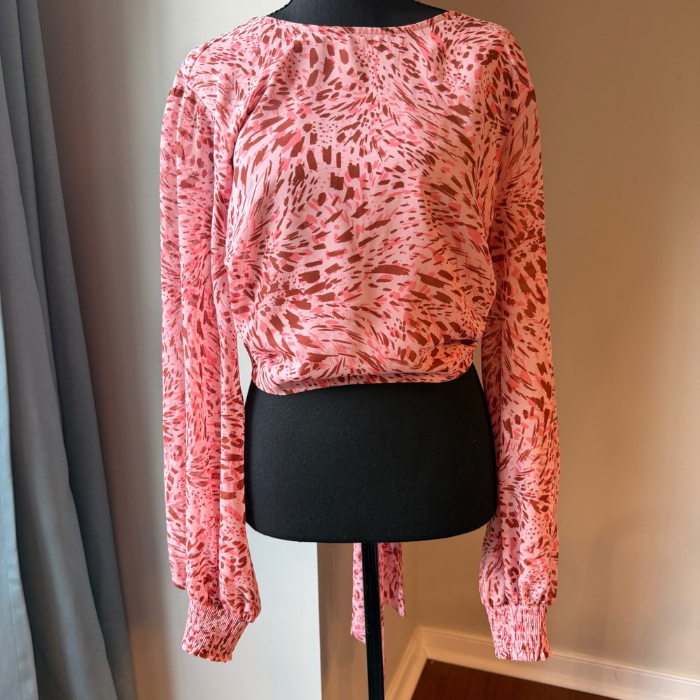 Bar III Blouse Women XL Pink Abstract Print Open Back Tie Crop Top Long Sleeve